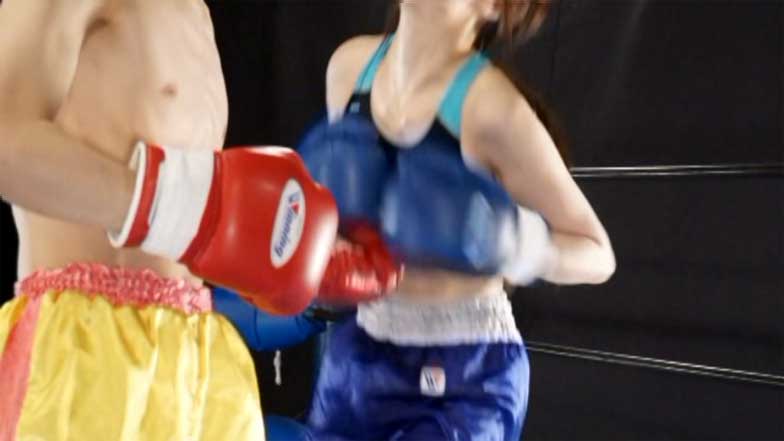 ミックスボクシング対決！男の拳が美女ボクサーの顔やボディーにヒット！