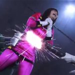 首を絞められ腹バットリンチを受けてしまうピンクヒロイン