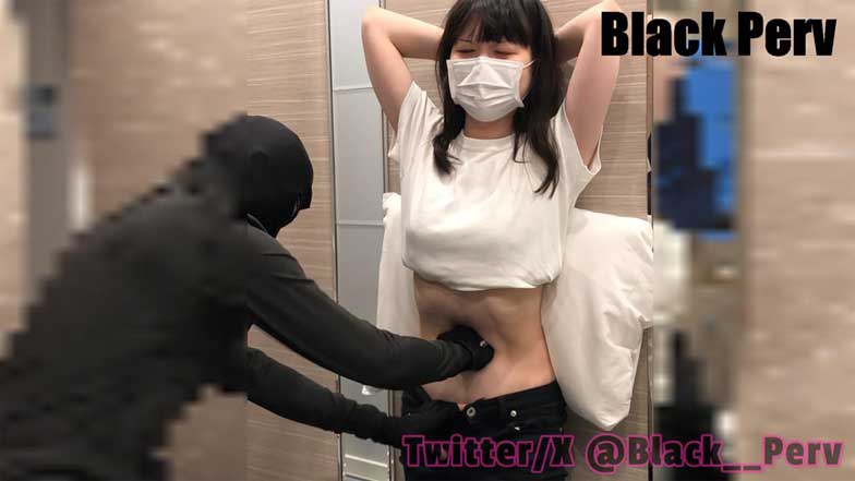 インドア系女子大生に容赦のない腹パンチ！みぞおちも狙われて悶絶！